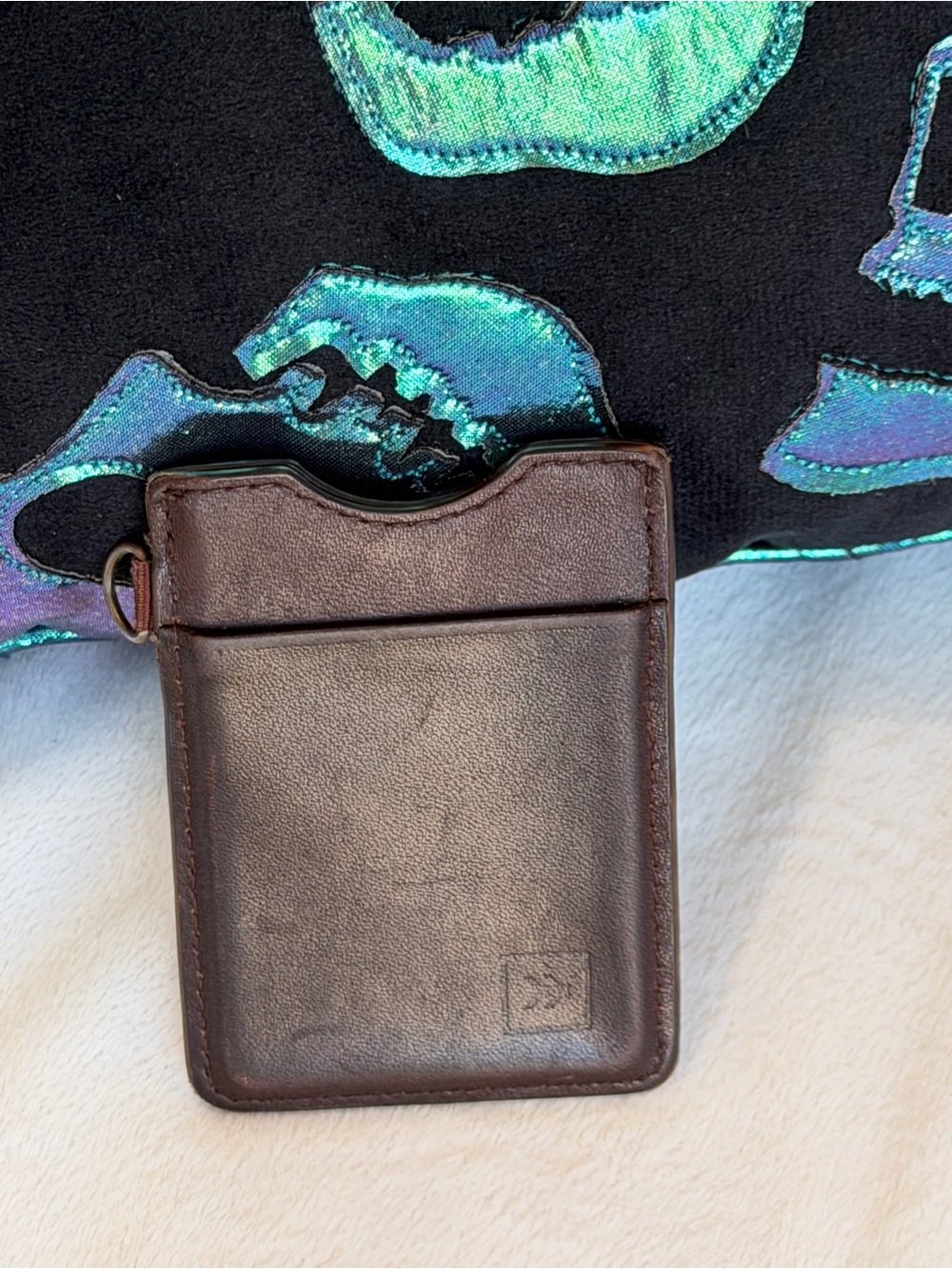 Thread Wallets Chocolate Brown Leather Vertical Minimalist Card Holder Wallet - Picture 2 of 2